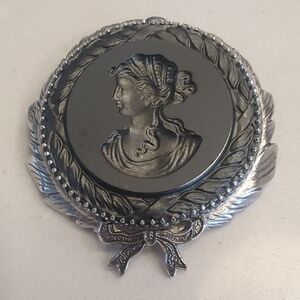 Vintage Reverse Glass Cameo Brooch Silver Ribbon Frame